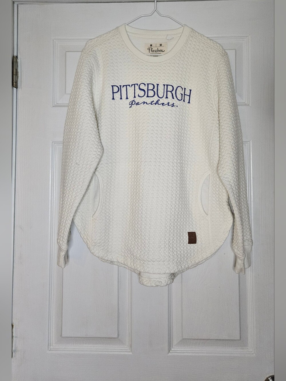 Pressbox Women's Pitt Panthers Bubble Knit Quilted Crew Pullover Sweatshirt M